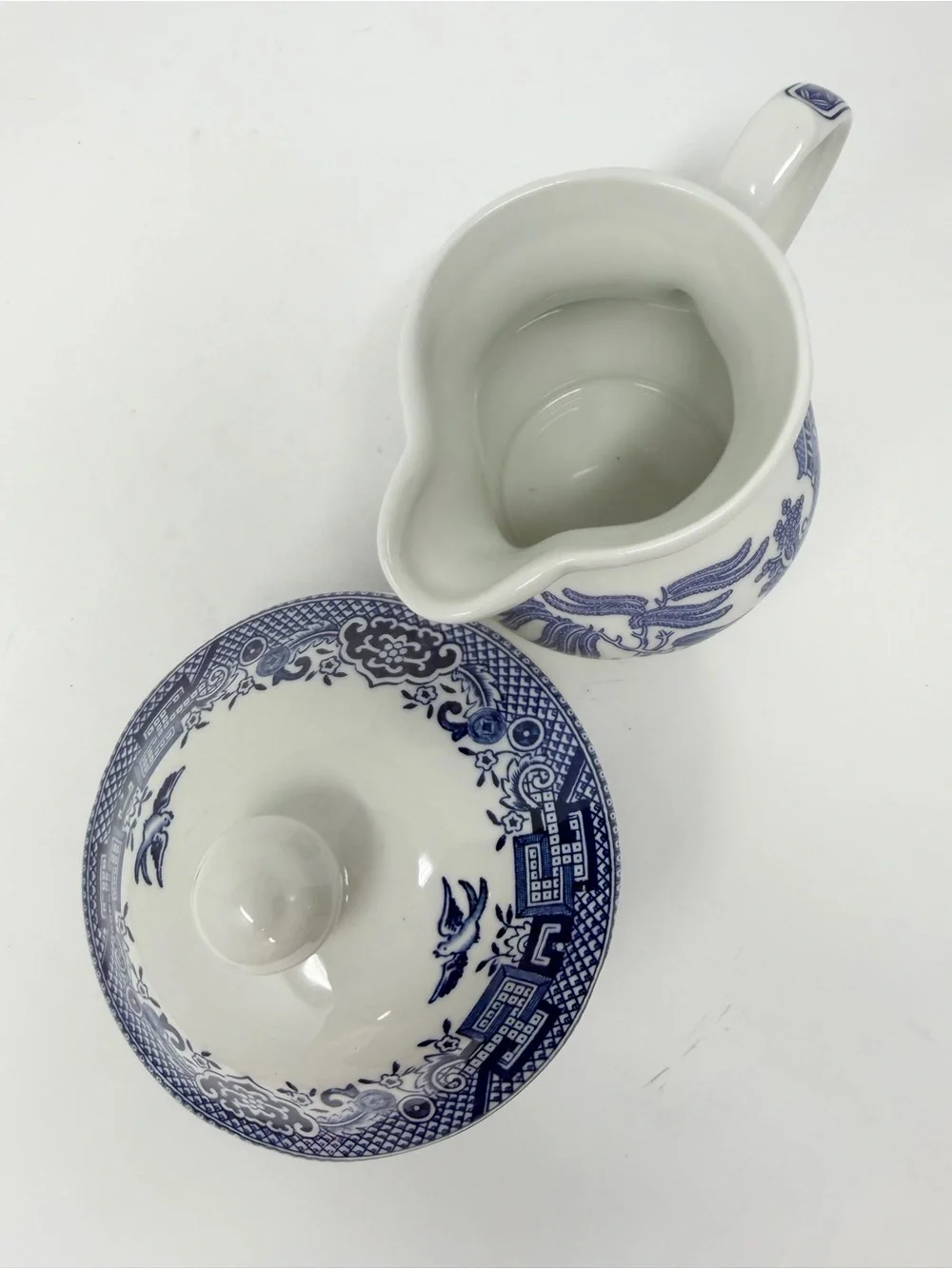 NWT Churchill England Blue Willow Sugar and Creamer Set Vintage